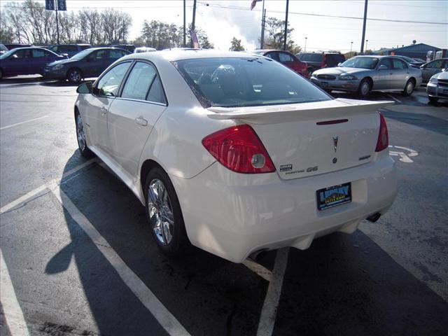 Pontiac G6 2008 photo 2