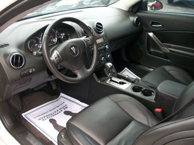 Pontiac G6 2009 photo 9