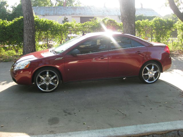 Pontiac G6 2009 photo 2