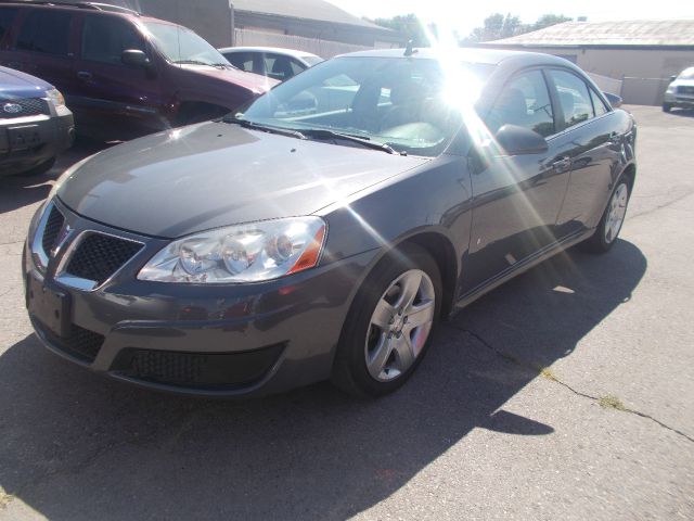 Pontiac G6 2009 photo 2