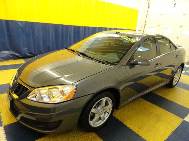 Pontiac G6 2009 photo 2