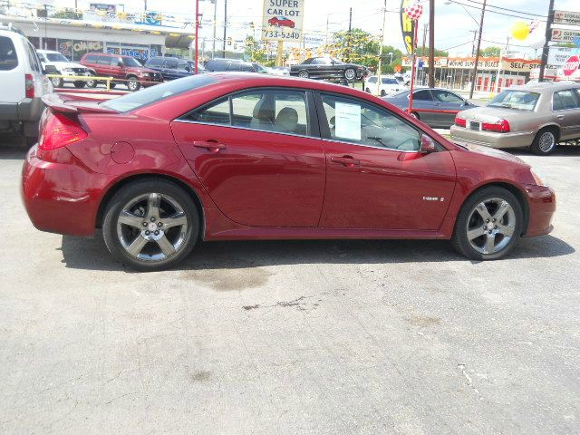 Pontiac G6 2009 photo 2