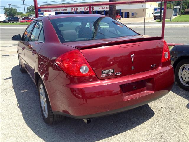 Pontiac G6 2009 photo 2