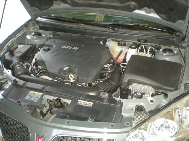 Pontiac G6 2009 photo 2