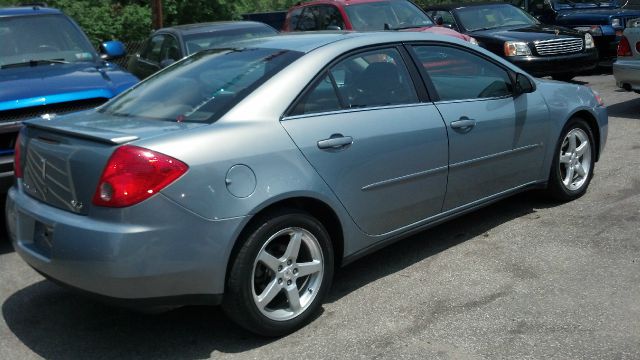 Pontiac G6 2009 photo 2