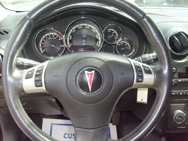 Pontiac G6 2009 photo 1