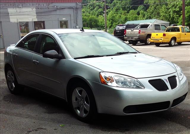 Pontiac G6 2009 photo 2