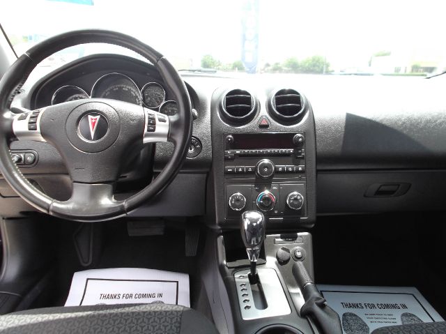 Pontiac G6 2009 photo 9