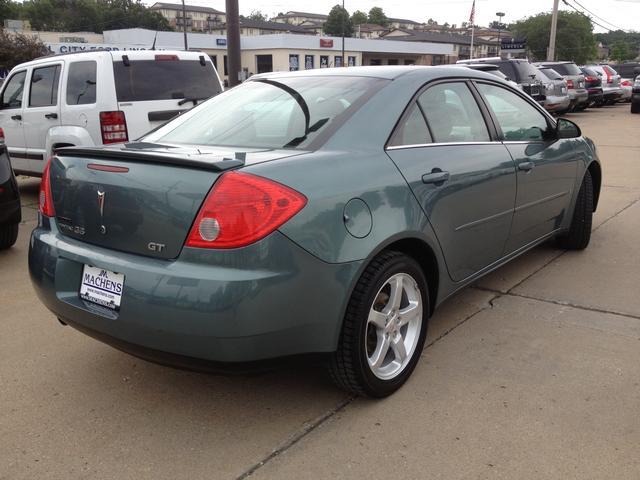 Pontiac G6 2009 photo 2