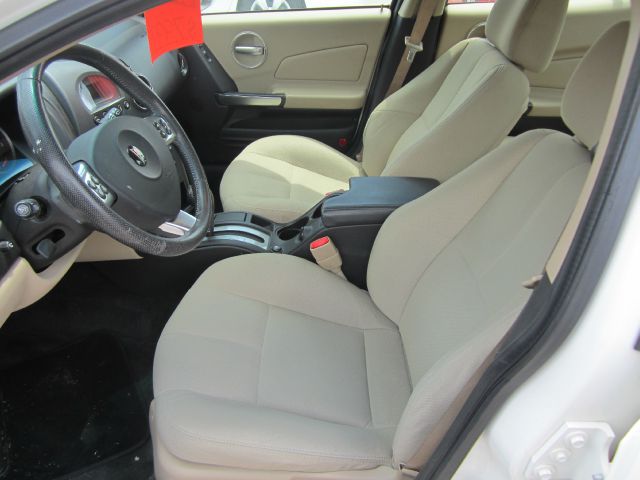 Pontiac G6 2009 photo 2