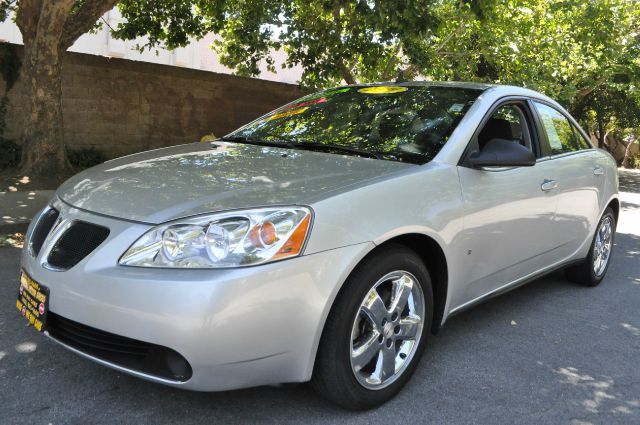 Pontiac G6 2009 photo 2