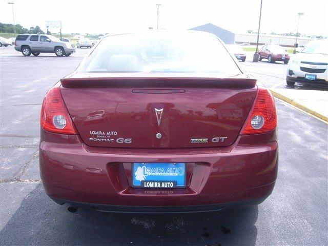 Pontiac G6 2010 photo 2