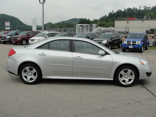 Pontiac G6 Base Sedan