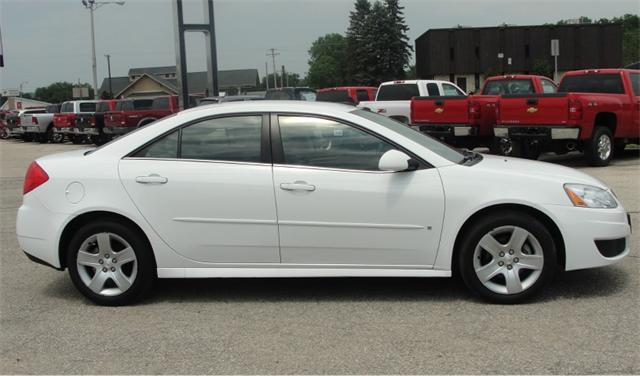 Pontiac G6 Base Sedan