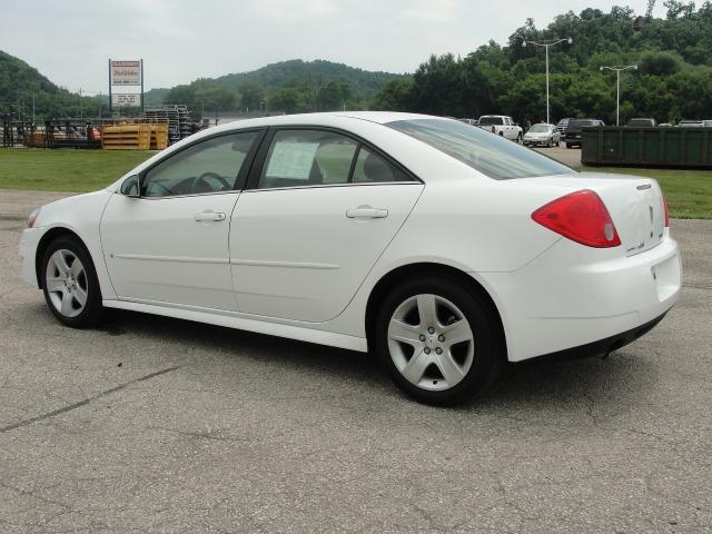 Pontiac G6 2010 photo 4