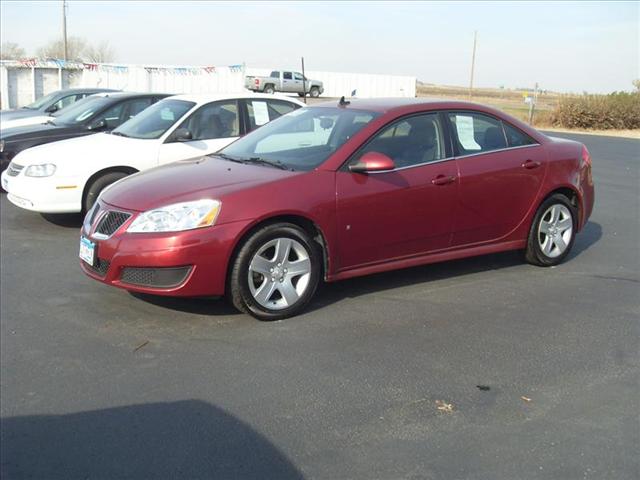 Pontiac G6 2010 photo 1