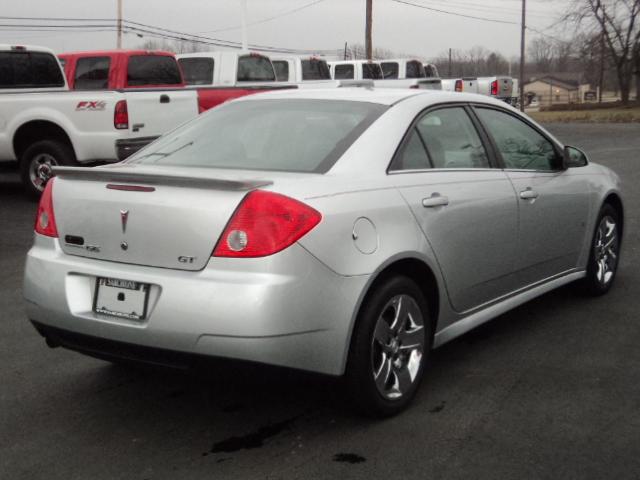 Pontiac G6 2010 photo 3