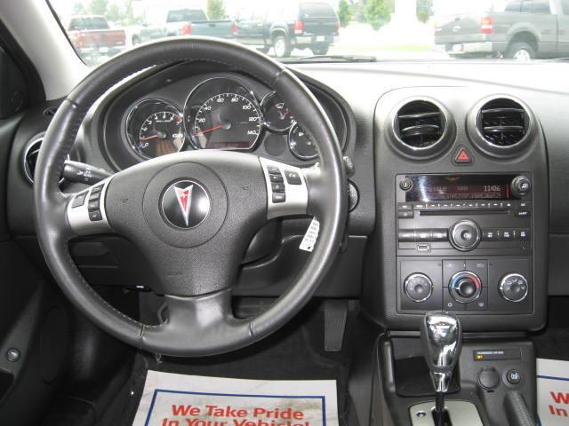 Pontiac G6 2010 photo 3