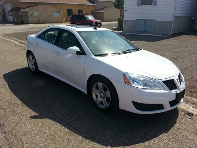 Pontiac G6 2010 photo 10