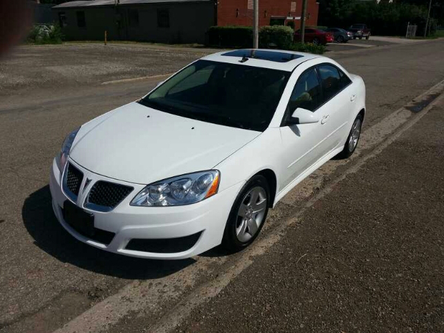 Pontiac G6 2010 photo 3