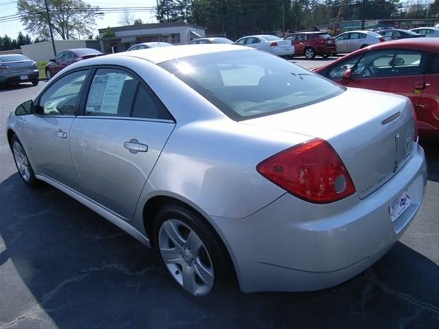 Pontiac G6 2010 photo 3