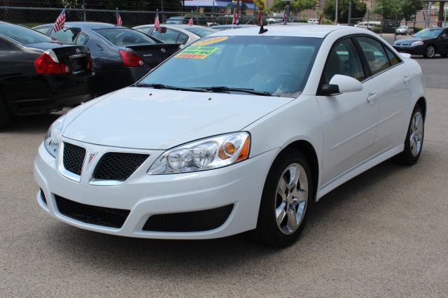 Pontiac G6 2010 photo 1