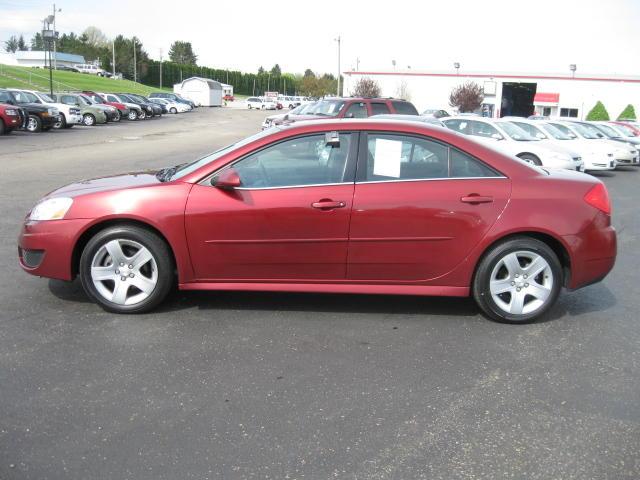 Pontiac G6 2010 photo 1