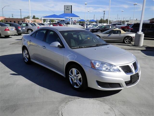 Pontiac G6 2010 photo 2