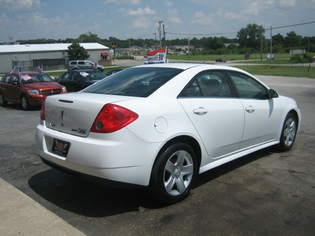 Pontiac G6 2010 photo 3