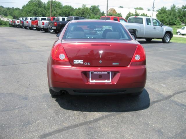 Pontiac G6 2010 photo 3