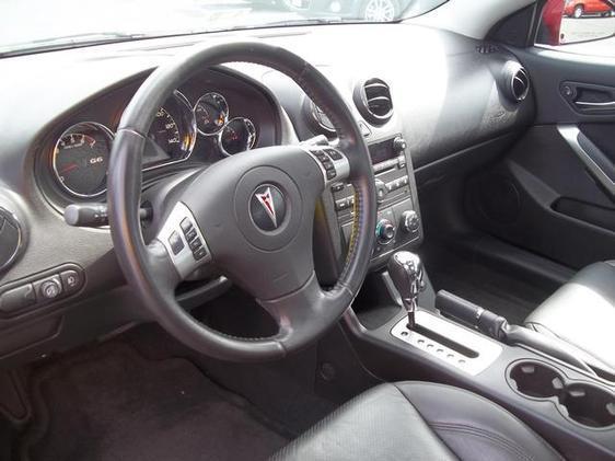 Pontiac G6 2010 photo 3