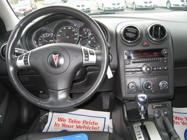 Pontiac G6 2010 photo 3