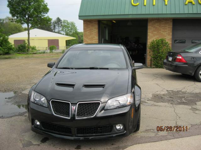 Pontiac G8 2008 photo 1