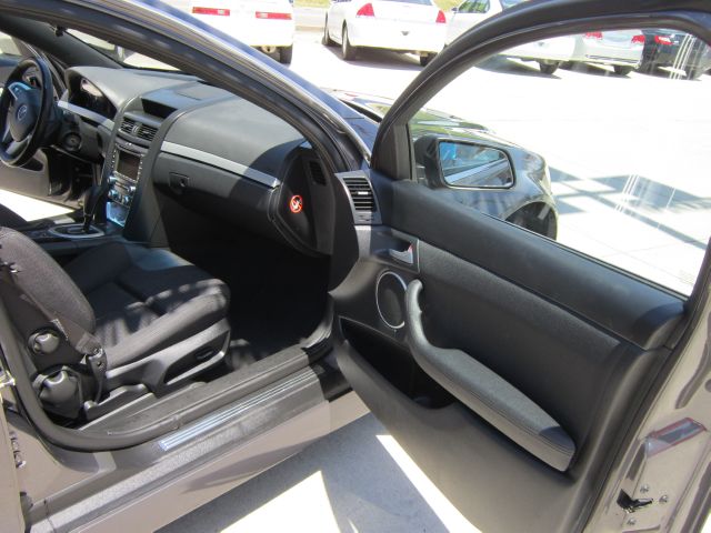 Pontiac G8 2009 photo 14