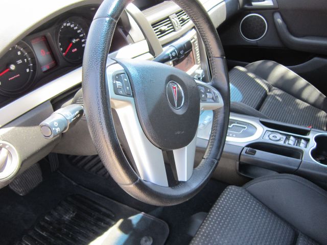 Pontiac G8 2009 photo 17