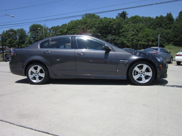 Pontiac G8 2009 photo 25