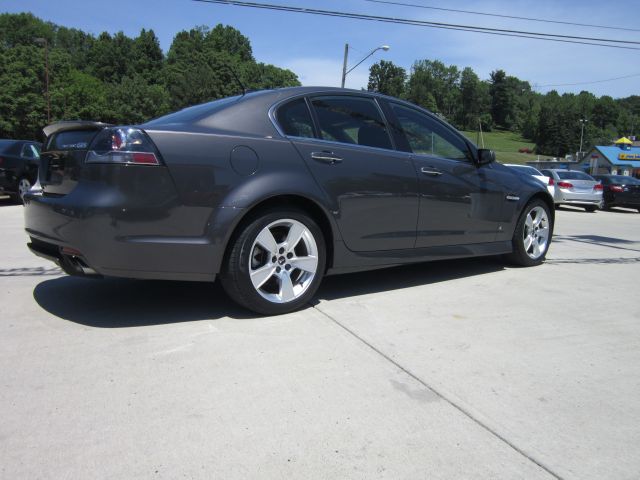 Pontiac G8 2009 photo 26