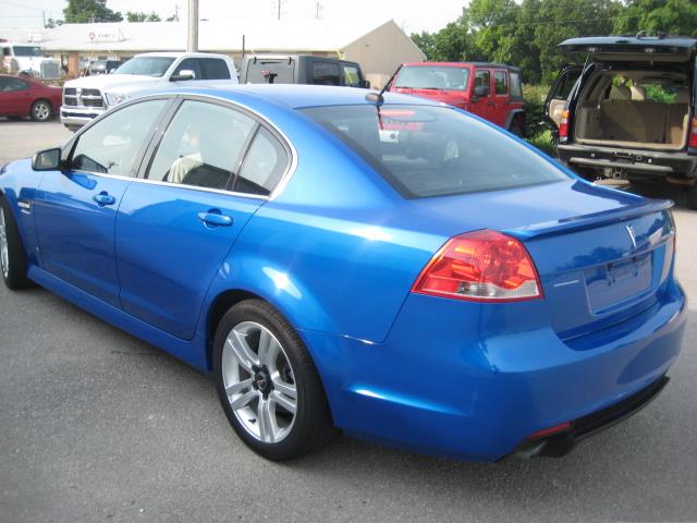 Pontiac G8 2009 photo 4