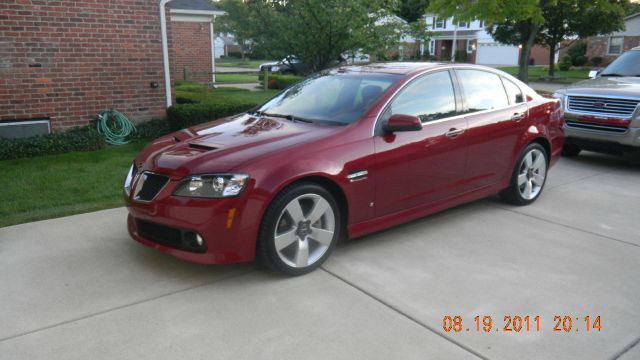 Pontiac G8 2009 photo 4