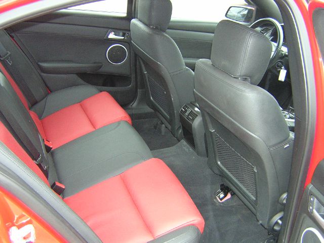 Pontiac G8 2009 photo 1