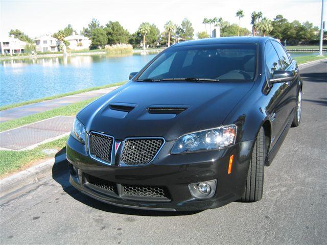 Pontiac G8 2009 photo 1