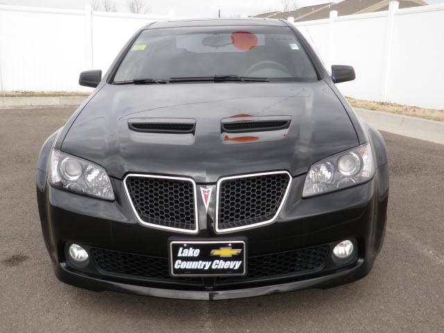 Pontiac G8 2009 photo 1