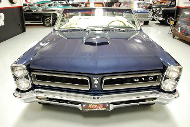 Pontiac GTO 1965 photo 2