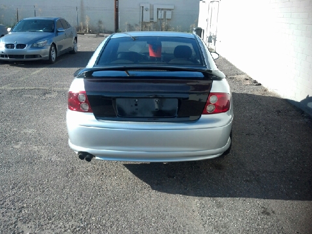 Pontiac GTO 2004 photo 2