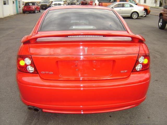 Pontiac GTO 2004 photo 3