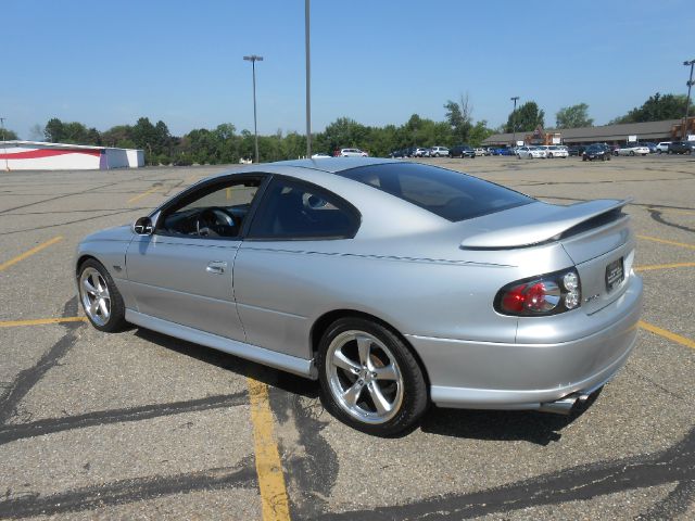 Pontiac GTO GT Premium Coupe