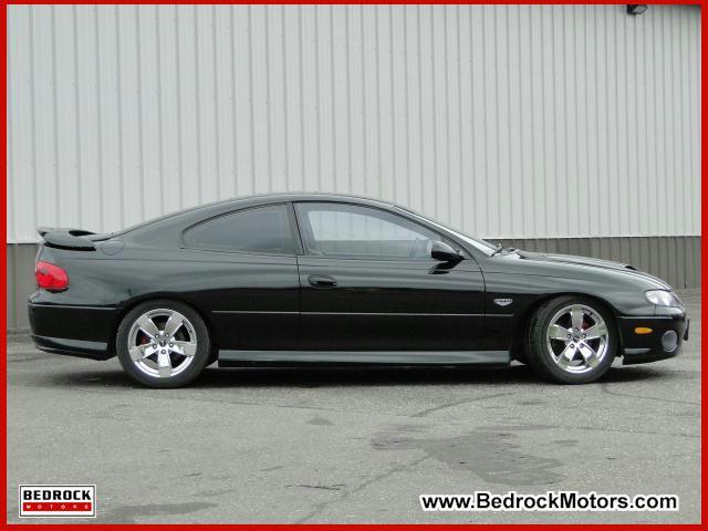 Pontiac GTO 2004 photo 1