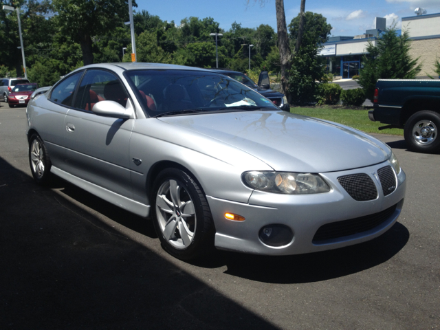 Pontiac GTO GT Premium Coupe