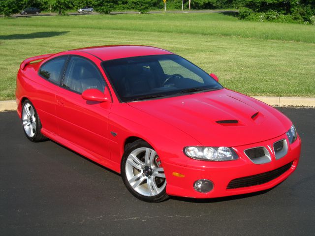 Pontiac GTO 2005 photo 27