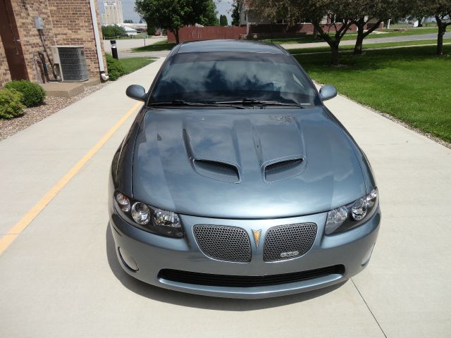 Pontiac GTO GT Premium Coupe